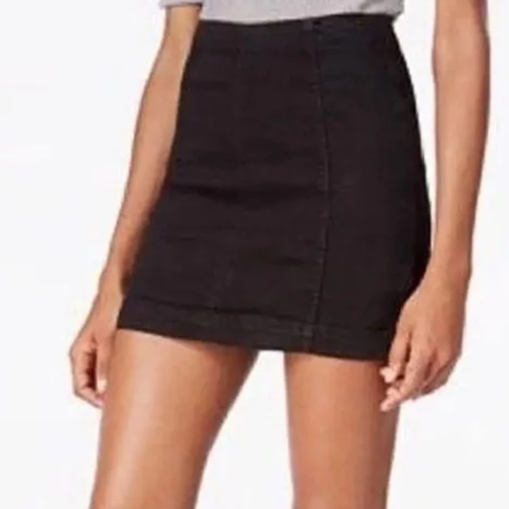 Free People Modern Femme Mini Skirt in Black  Sz 6 EUC $50R